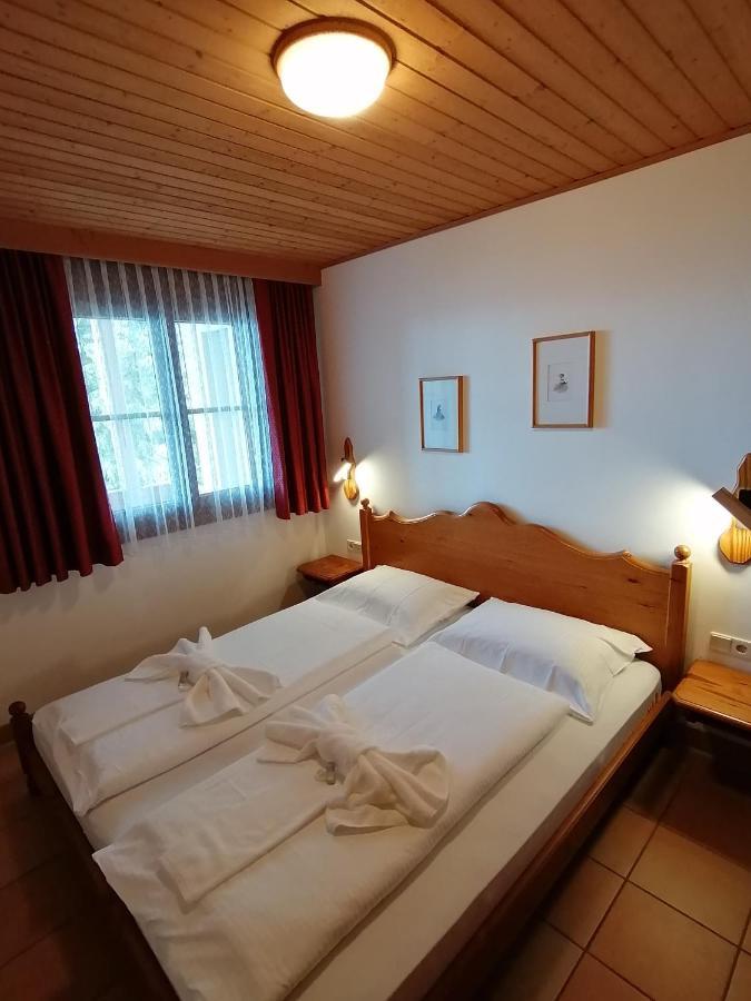 Gerlitzen Ferienappartement Paul im Ski- und Wandergebiet, Kanzelhöhe, Ossiacher See Deutschberg Exterior foto