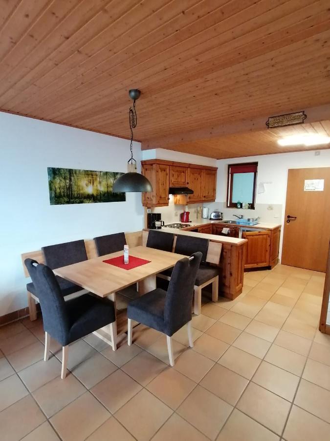 Gerlitzen Ferienappartement Paul im Ski- und Wandergebiet, Kanzelhöhe, Ossiacher See Deutschberg Exterior foto