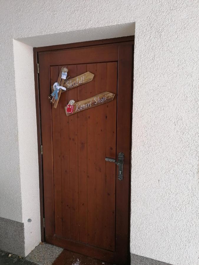Gerlitzen Ferienappartement Paul im Ski- und Wandergebiet, Kanzelhöhe, Ossiacher See Deutschberg Exterior foto
